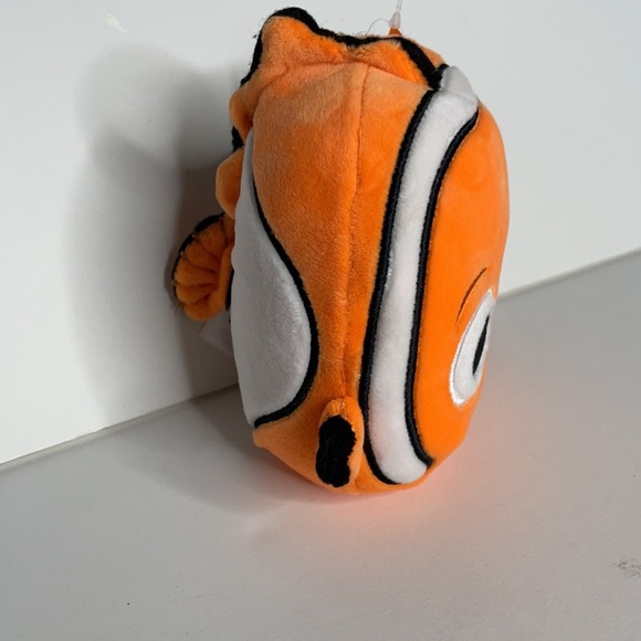 Squishmallow Diney Nemo Stuffed Animal orange NWT - Picture 4 of 4